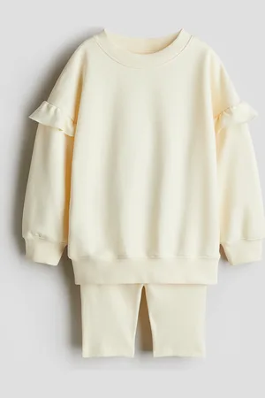 H&M 2-piece sweatshirt and shorts set