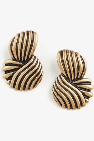 H&M Asymmetric earrings