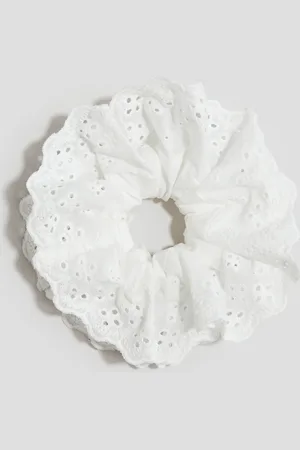 H&M Broderie anglaise scrunchie