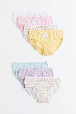 Briefs & Thongs in Yellow color for kids