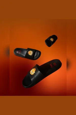 JACK & JONES X GARFIELD Black Printed Pool Sliders