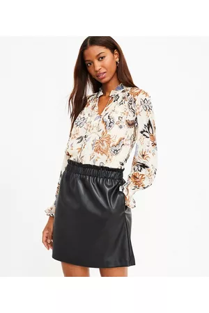 Women's Leather Skirts in leather on sale