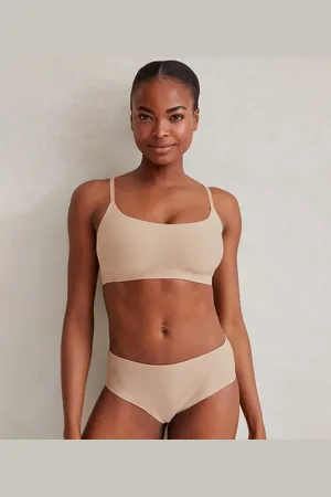 https://images.fashiola.in/product-list/300x450/loft/106451613/haven-well-within-luna-scoop-bralette.webp