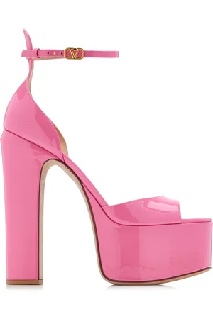 Valentino best sale pink sandals