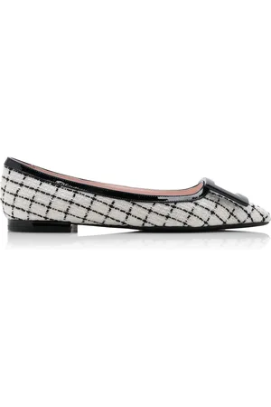 Roger Vivier Gommettine Patent Leather-Trimmed Tweed Flats, /white, IT 36