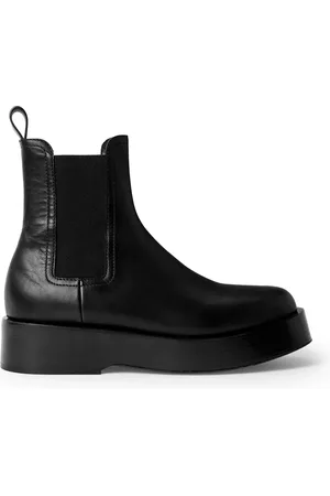 Bottega Veneta Bumper Leather Chelsea Boots