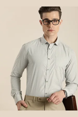 Invictus Men Grey & White Textured Semiformal Shirt