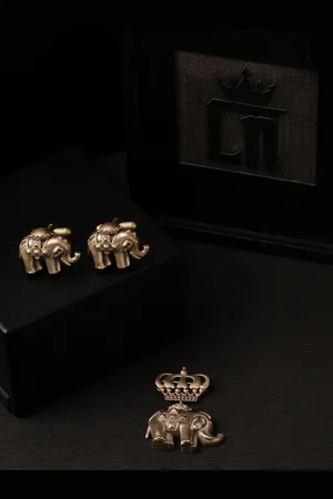 COSA NOSTRAA Men Gold-Plated The Royal Elephant Brooch Gift Set