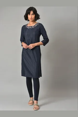 W Omen Bandhani Printed Sequinned Kurta ith Leggings
