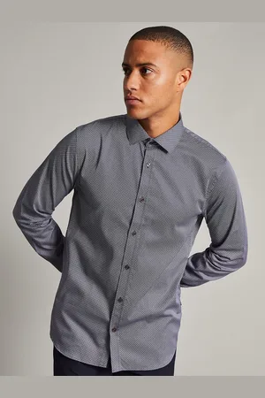 Matinique Men Blue & White Geometric Printed Cutaway Collar Pure Cotton Casual Shirt