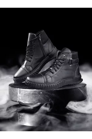 WOAKERS Men High-Top Sneakers