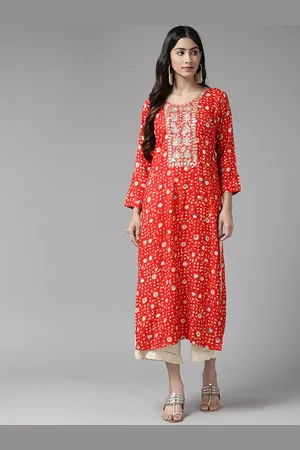 Aarika Women Floral Printed Scoop Neck Kurta