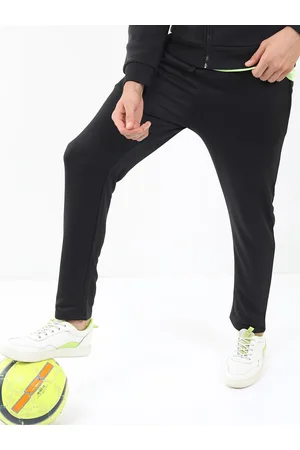 Ketch Men Black Solid Track Pants