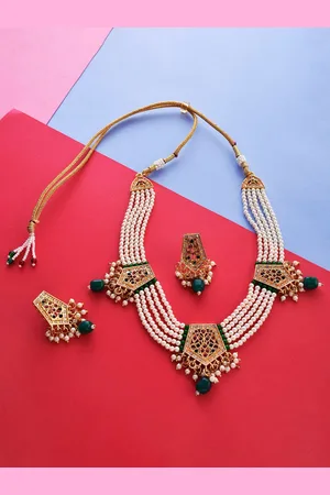 The Pari Gold-Plated Stone-Studded & Pearl Beaded Jewellery Set
