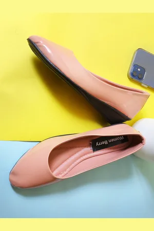 WOMENS BERRY Women Solid Wedge Pumps