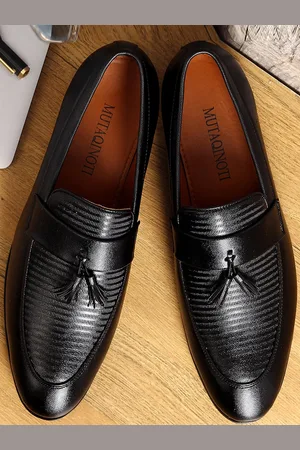 MUTAQINOTI Men Textured Patent Leather Lightweight Loafers
