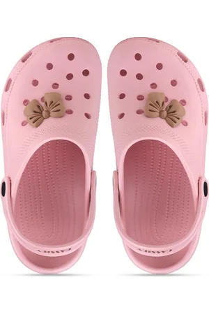 CASSIEY Women Croslite Clogs