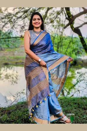 Apaapi Threads of glory Zari Tissue Saree