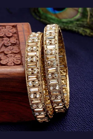 karatcart Set of 2 Gold-Plated Kundan Stones-Studded Antique Rajwadi Bangle