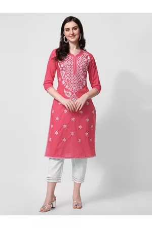Mirchi Fashion Women Magenta Ethnic Motifs Embroidered Kurta with Trousers