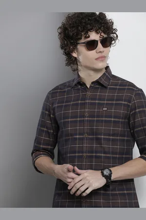 The Indian Garage Co Men Checked Casual Shirt
