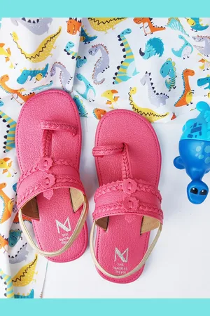 THE MADRAS TRUNK Kids Pink Leather Kolhapuri Comfort Sandals