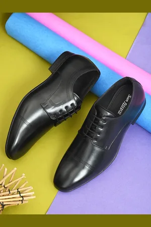San Frissco Men Textured Square Toe Formal Derbys
