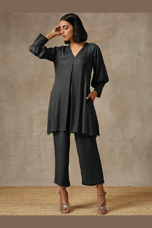 trueBrowns Women V-Neck Top With Trousers Co-Ords