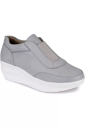 VALIOSAA Women Lightweight Slip-On Sneakers