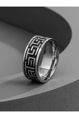 OOMPH Men Silver-Toned & Black Engraved Finger Ring