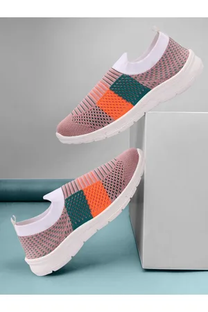 YK Girls Colourblocked Slip-On Sneakers