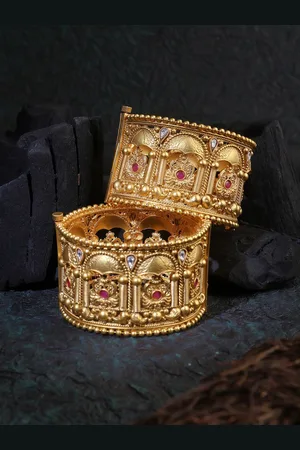 Adwitiya Collection Set Of 2 Gold-Plated Stone-Studded Pearl-Beaded Bangles