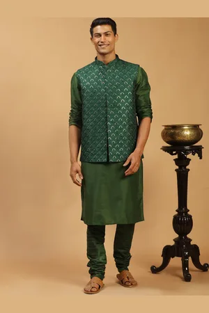 Vastramay Men Solid Kurta And Churidar With Sequined Embroiderd Nehru Jacket