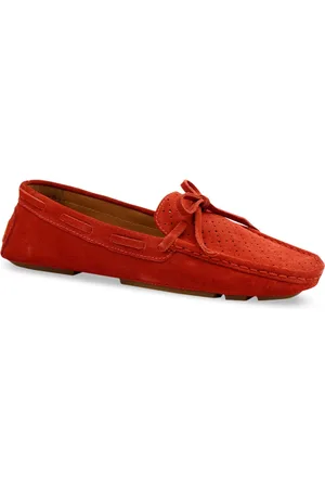 Eske Women Textured Leather Loafers
