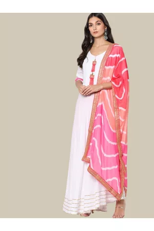 Chhabra 555 Women Leheriya Pleated Gotta Patti Kurta With Dupatta