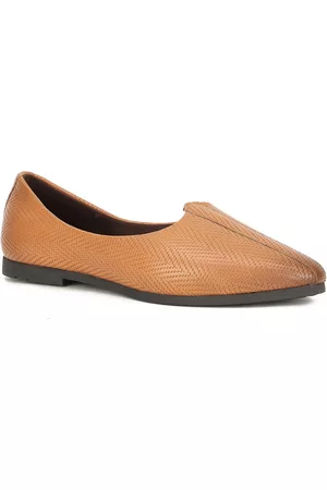 Bata Boys Textured PU Slip-On Mojaris