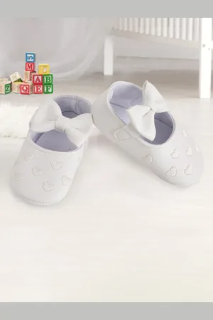 Baby Moo Infant Girls White Solid Booties With Bow