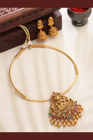 PANASH Women Gold-Plated Stone-Studded & Beaded Necklace and Earrings