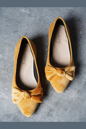 DressBerry Bow Embellished Pointed Toe Ballerinas