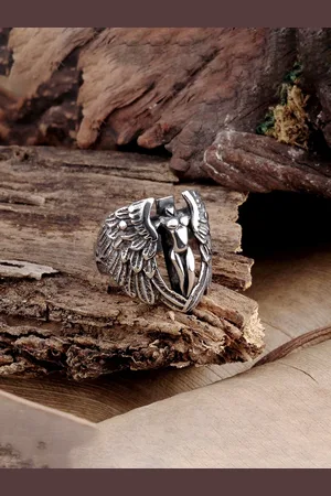 Yellow Chimes Men Silver-Toned Finger Ring