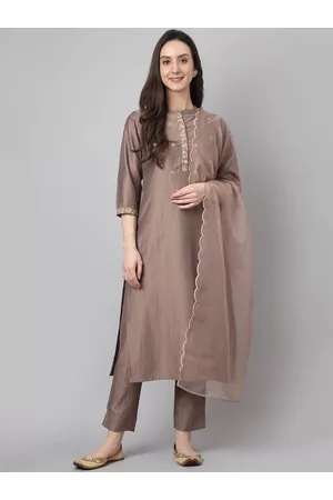 Janasya Women Embroidered Yoke Design Chinon Kurta with Pant & Dupatta