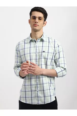 Arrow Men Green Plaid Slim Fit Casual Shirt with Patch Pocket