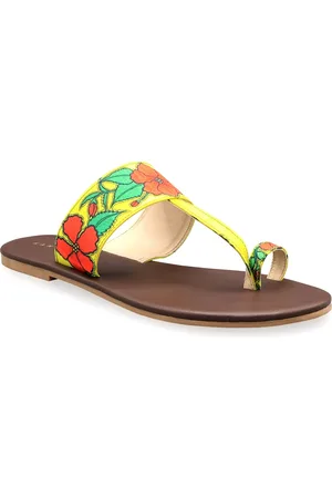 KANVAS Women Printed No Back Strap One Toe Flats