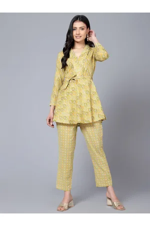 Bani Women Printed Shawl Neck Tunic with Trousers