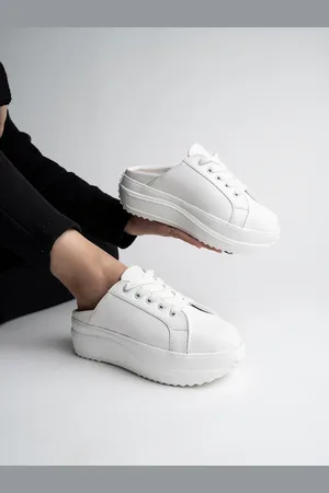 Shoetopia Girls Striped Lightweight Sneakers