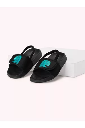 Pantaloons Boys Printed Sliders