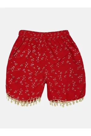 KiddoPanti Girls Printed Regular Fit Mid-Rise Shorts