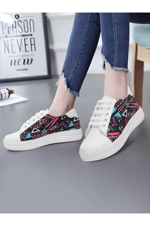 Longwalk Women Printed Sneakers