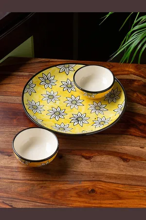 ExclusiveLane Californian Sunflowers Yellow & White 3 Pcs Printed Ceramic Dinner Set