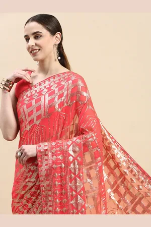 VAIRAGEE Embellished Geometric Sequinned Saree
